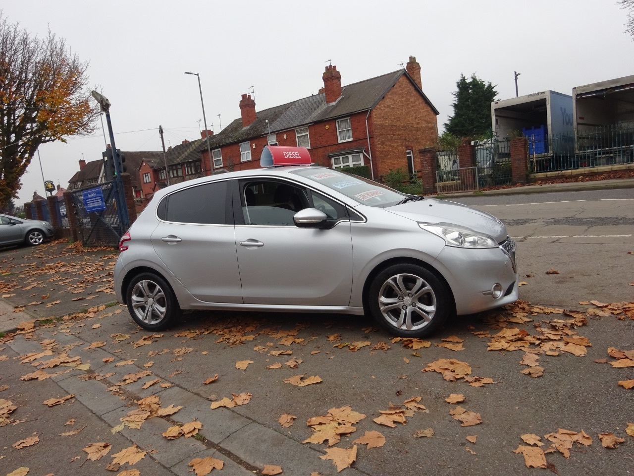 2012 Peugeot 208